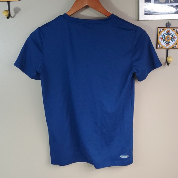 Old Navy Active Navy blue shirt with soccer print - Picture 3 of 6